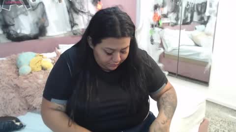 Snapshot of racheel_moore chatting on October 10, 10:43 am rachel online show from October 10, 10:43 am
