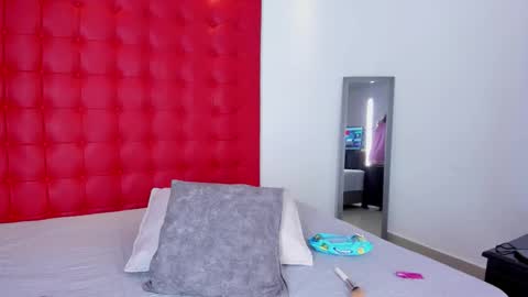  DALIANA  online show from November 17, 8:00 pm