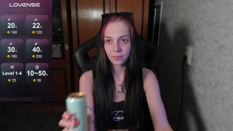 Snapshot of rachel_sharp chatting on January 28, 8:36 pm Make me cum online show from January 28, 8:36 pm
