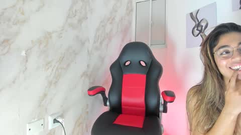 rachell_owen online show from September 26, 5:26 am