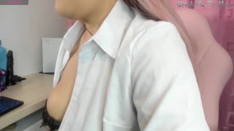 REY online show from January 26, 10:23 am