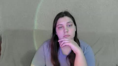 Snapshot of rachelwild chatting on March 9, 3:49 pm RachelWild online show from March 9, 3:49 pm