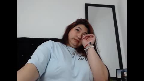 radiantgoddes online show from January 16, 4:05 pm