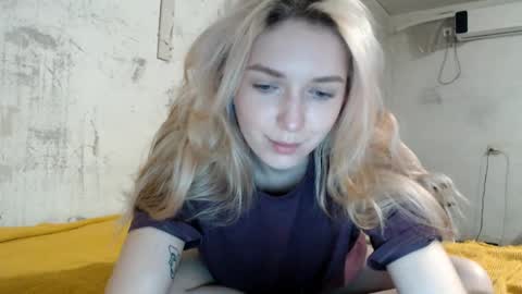 radish666 online show from May 26, 8:26 pm