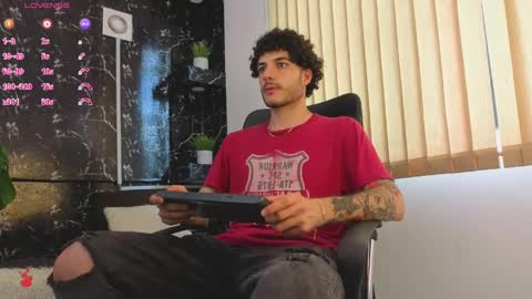 R A F A E L online show from April 14, 9:18 pm