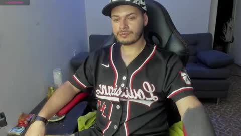 ragnar_lothbrok77 online show from April 17, 4:04 am