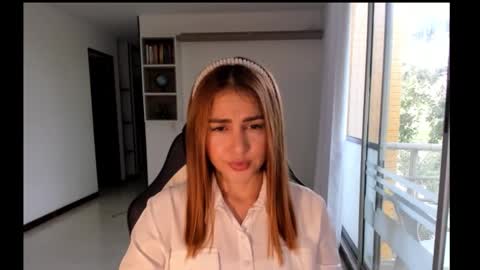 Jennyindependent model . online show from September 14, 8:54 pm