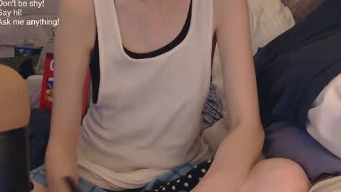 RainyDayEm online show from July 25, 3:48 am