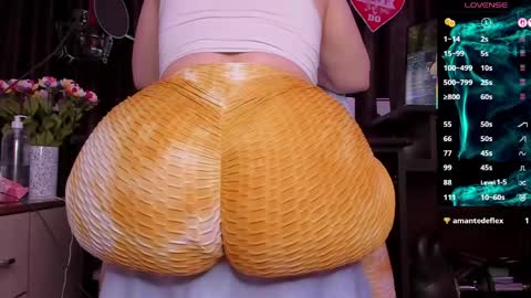 Laura online show from March 27, 4:29 am