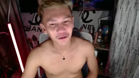 ralfhuge24 online show from April 13, 12:31 pm