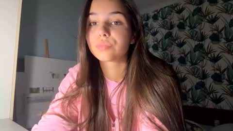 Snapshot of ranaeriveras chatting on October 27, 8:53 pm ShyBerry online show from October 27, 8:53 pm