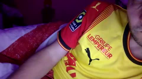 Snapshot of randobad12 chatting on December 1, 9:17 pm randobad12 online show from December 1, 9:17 pm