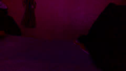 Snapshot of randobad12 chatting on January 18, 10:06 pm randobad12 online show from January 18, 10:06 pm