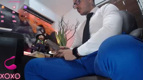 Snapshot of randylukehot chatting on October 11, 5:49 pm randylukehot online show from October 11, 5:49 pm