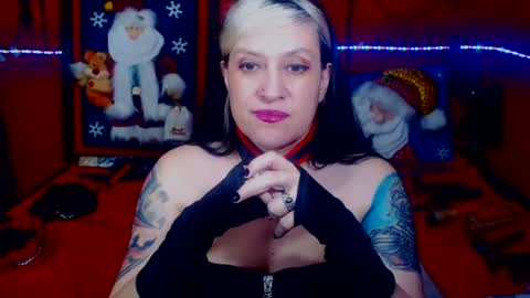 Sonia online show from December 23, 1:01 am