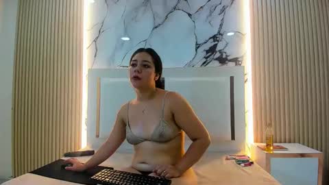 rapuzelhl online show from May 6, 2:56 pm