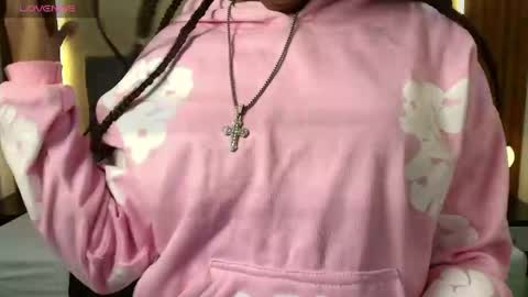 Raquel online show from March 30, 7:25 pm