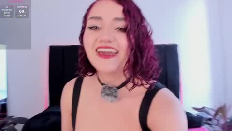 Snapshot of raven__white1 chatting on January 31, 9:48 pm Raven online show from January 31, 9:48 pm
