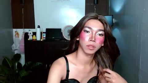 ravennaxx online show from February 11, 1:31 am