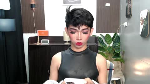 ravennaxx online show from February 27, 12:25 am