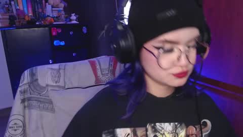 Snapshot of raventh_ chatting on October 14, 2:42 pm raventh_ online show from October 14, 2:42 pm