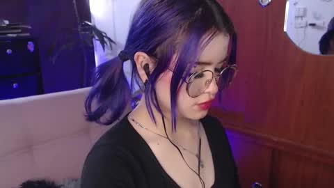 Snapshot of raventh_ chatting on September 15, 2:18 pm raventh_ online show from September 15, 2:18 pm