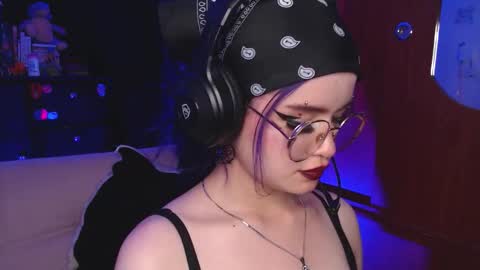 Snapshot of raventh_ chatting on October 11, 12:59 am raventh_ online show from October 11, 12:59 am