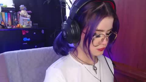 Snapshot of raventh_ chatting on September 29, 6:51 pm raventh_ online show from September 29, 6:51 pm