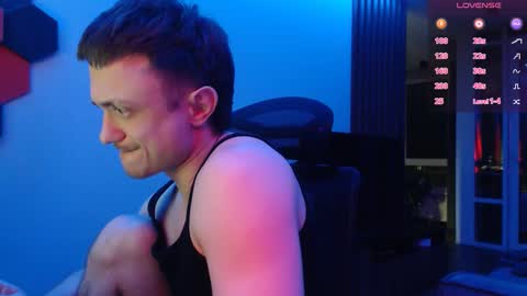 Snapshot of ravine_doleg chatting on October 22, 11:50 pm Alex Nash online show from October 22, 11:50 pm