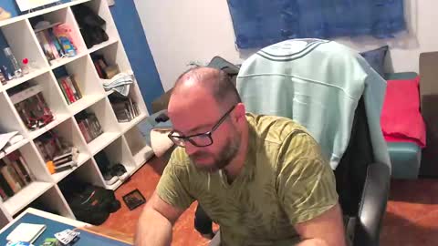 ravingr3d3 online show from March 22, 12:14 am