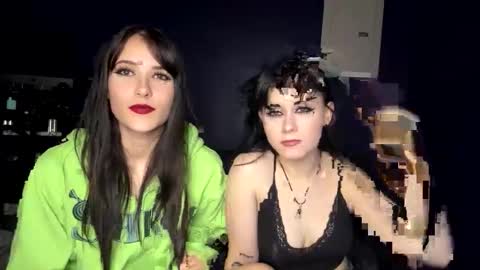 Ravyn and Nyx online show from October 23, 3:30 am