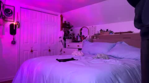 raymag444 online show from February 11, 5:00 am