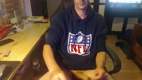 Snapshot of raymann8 chatting on October 7, 7:10 pm Ray online show from October 7, 7:10 pm