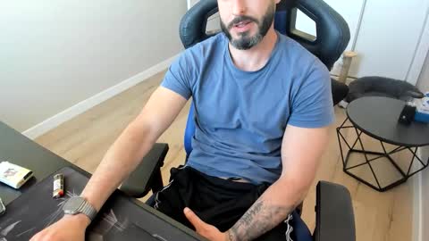 raysexparty online show from April 4, 10:55 am