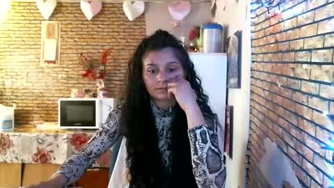 real_coupl3 online show from April 18, 7:21 am