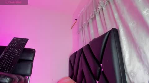 real_sweetbrina online show from November 12, 4:04 am