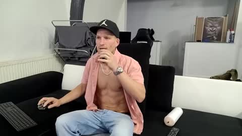 Ask me online show from February 10, 12:19 am