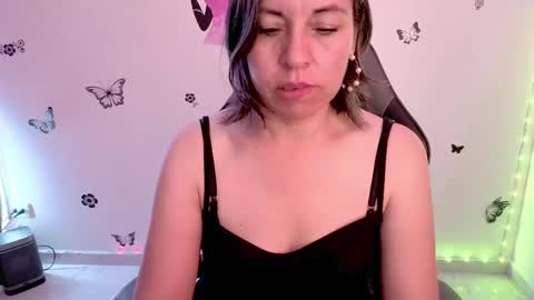 Rebbeca online show from May 8, 1:39 pm