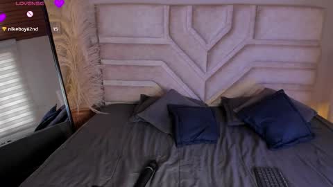 Rebeca Williams online show from February 7, 3:04 pm