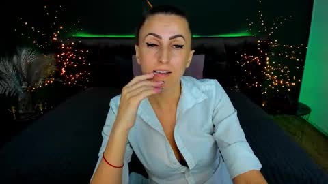 rebecca_diamonds online show from September 11, 12:06 pm