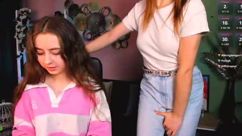 rebecca_smile_ online show from December 2, 1:31 pm