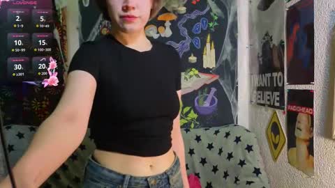 Lara online show from November 17, 10:01 pm