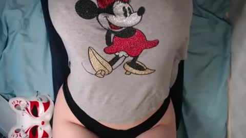 Snapshot of red_fox_sweet chatting on October 26, 12:44 am Red Fox online show from October 26, 12:44 am