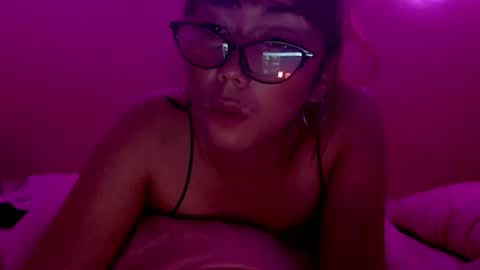 red_kitsune69 online show from February 19, 3:38 am