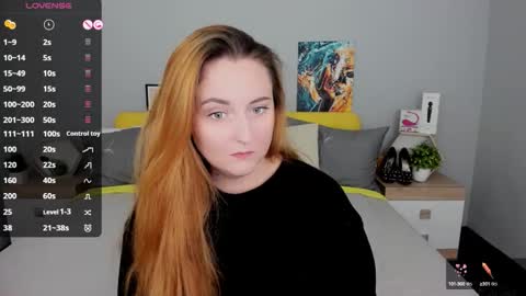 Snapshot of red_naughtyfox chatting on October 5, 5:31 pm Lessy Fox online show from October 5, 5:31 pm
