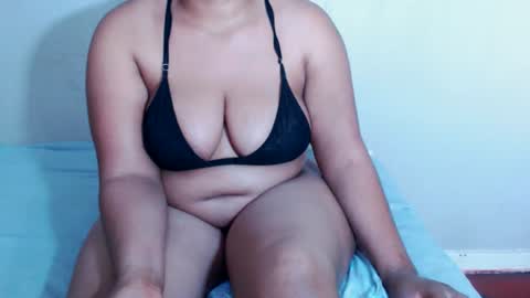 redbonexx22 online show from March 3, 10:55 am