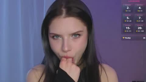 Mia online show from October 26, 4:24 am