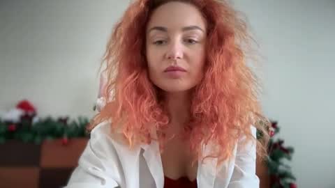 Emily online show from December 20, 1:18 pm