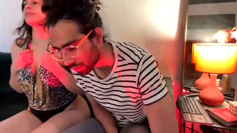 redfloweer online show from September 27, 8:39 pm