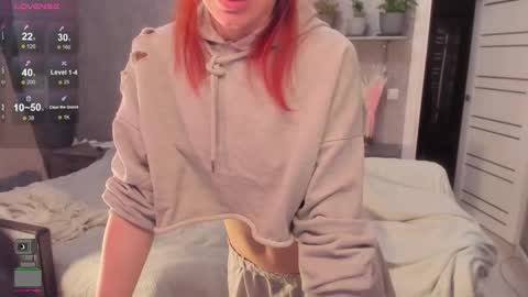 Stephanie online show from December 16, 11:49 am